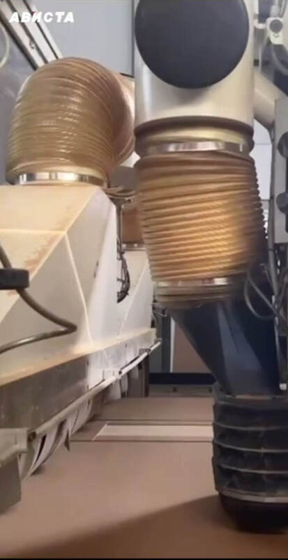 Сегодня всё как обычно – фрезеруем очередную партию мебельных фасадов!